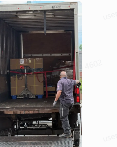 OrangeStorm Giga pallet upright inside the truck